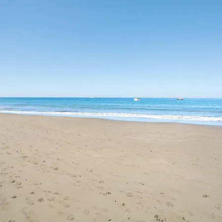 Don Paco Seaview 아파트